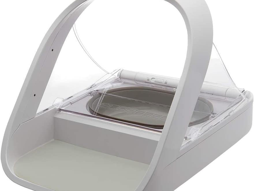 Sure Petcare SureFeed Microchip Pet Feeder with white arched frame and clear sliding lid